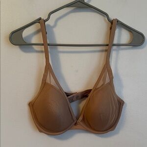 Women’s Preowned ThirdLove Size 38D 24/7 Classic Contour Plunge Bra.